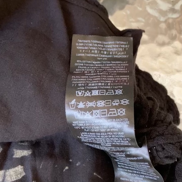 Guess Women’s Emma Sleeveless Crochet Sweater NWT - Picture 4 of 7